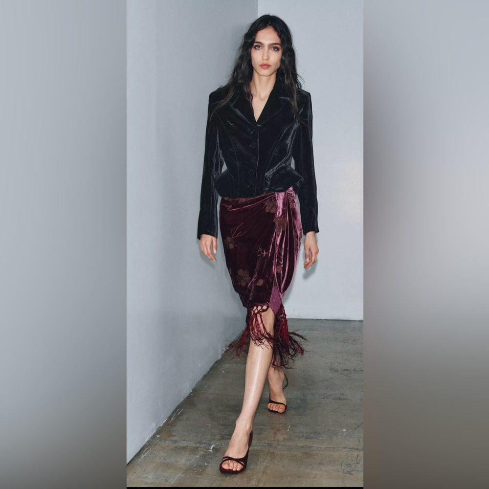 ZW Collection VELVET EMBROIDERED FLORAL WRAP SKIRT